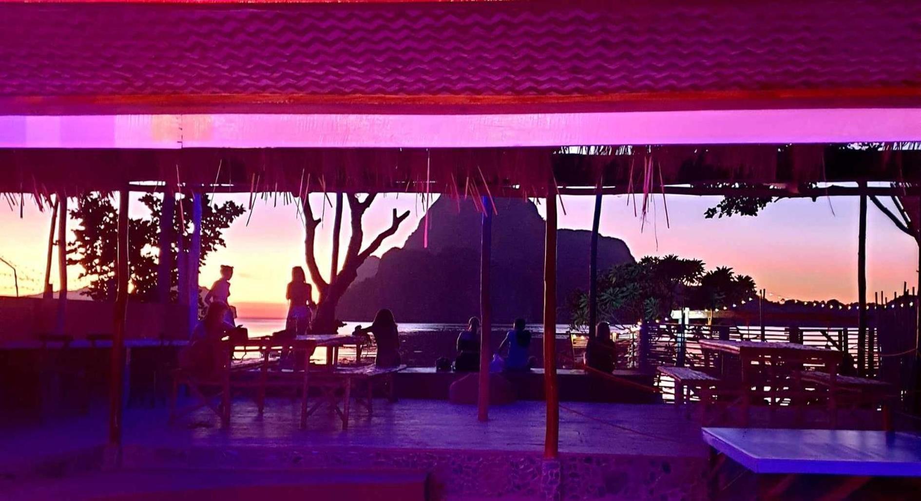 Oia Beach Hostel - 爱妮岛 外观 照片