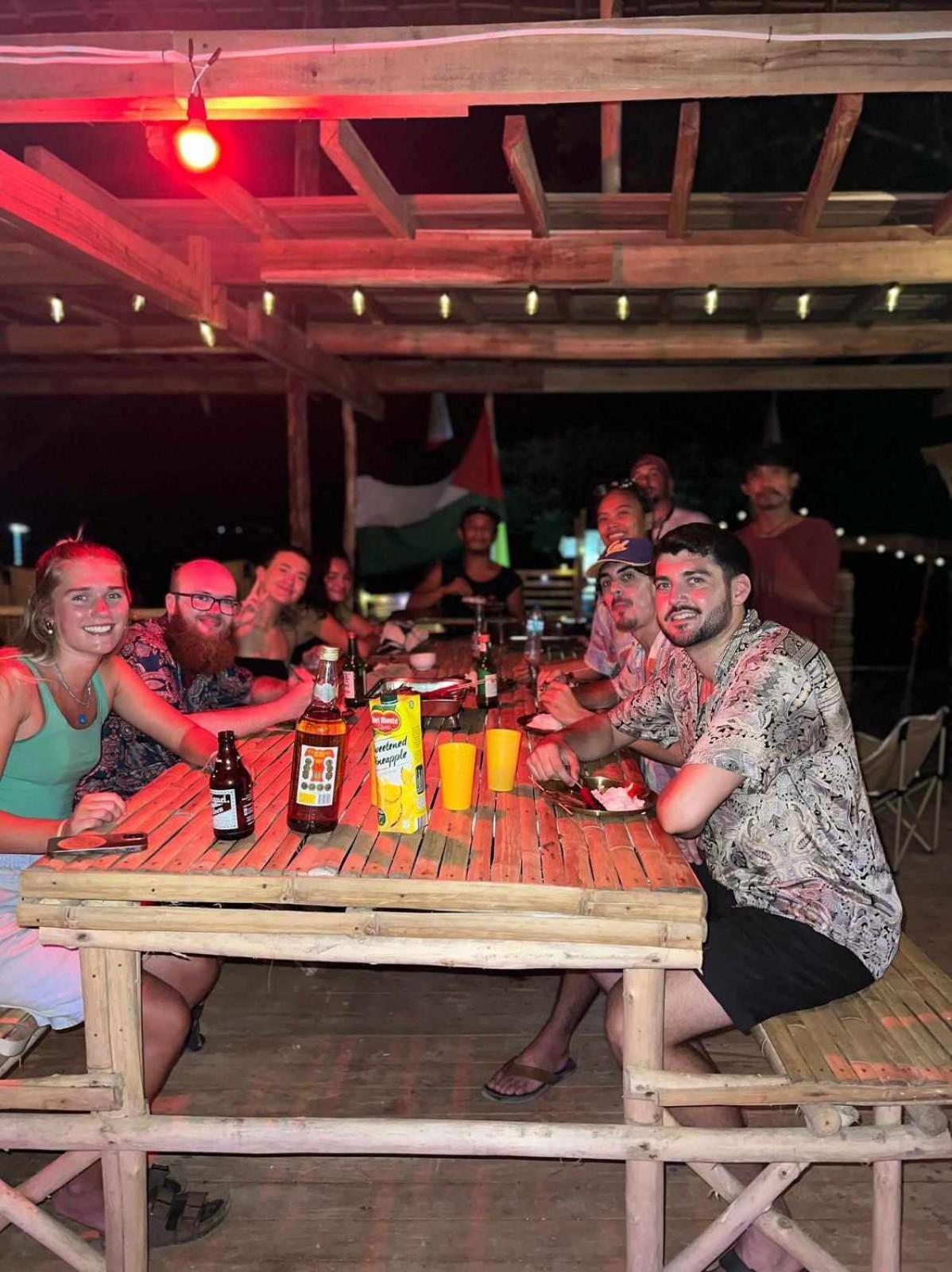 Oia Beach Hostel - 爱妮岛 外观 照片